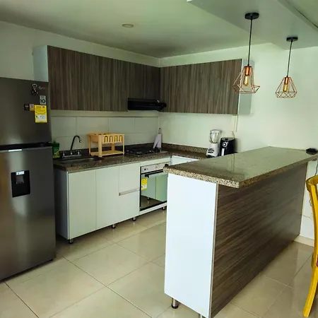 Apartamento Denier House Altos De Berlin - Parque Deportivo Ibagué Exterior foto