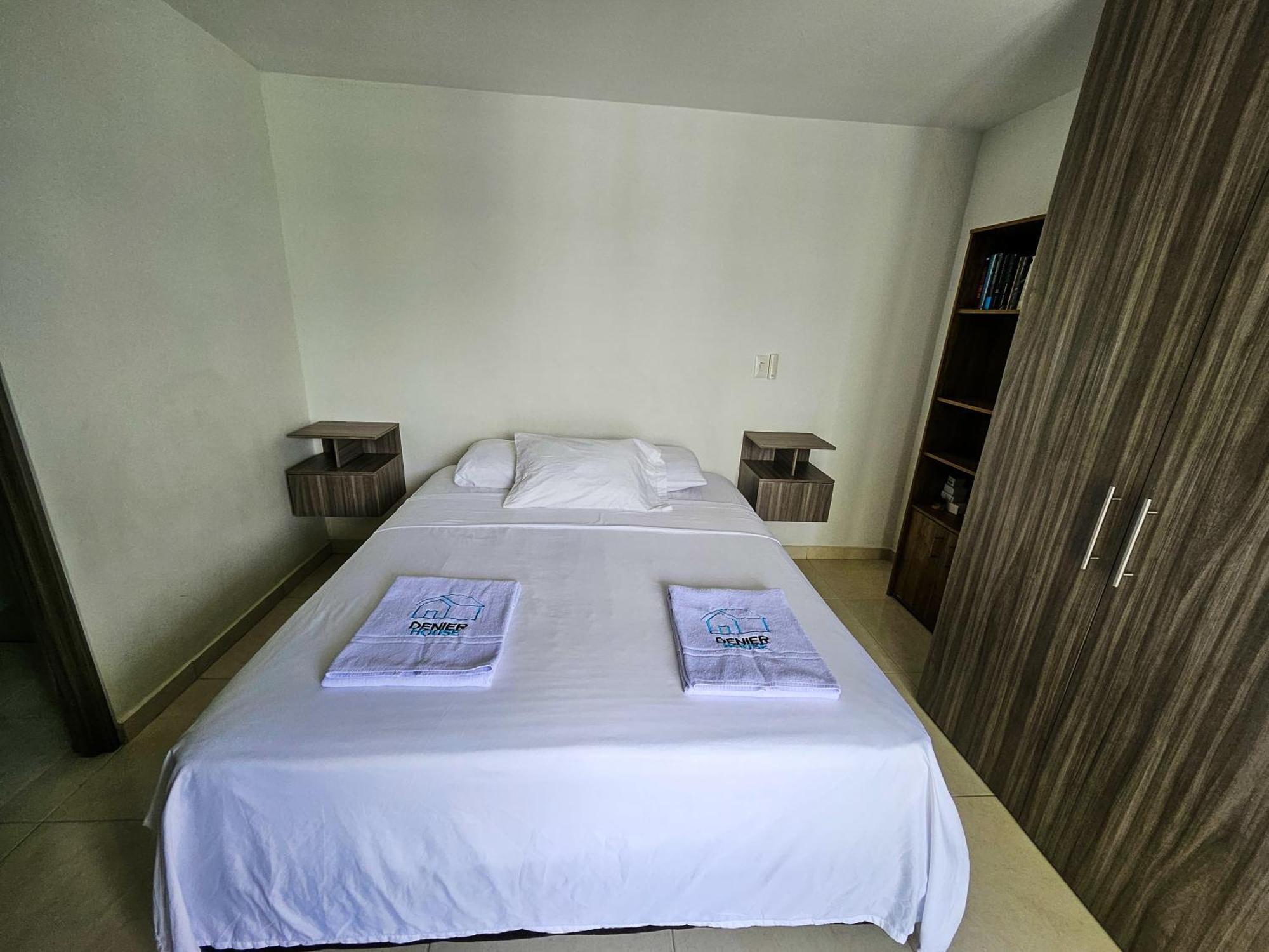 Denier House Altos De Berlin - Parque Deportivo Ibague